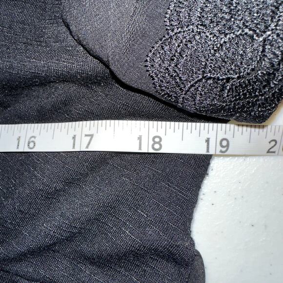 Torrid Womens Plus Size 0 Black Chiffon Flutter Short Sleeve Blouse - Picture 7 of 8